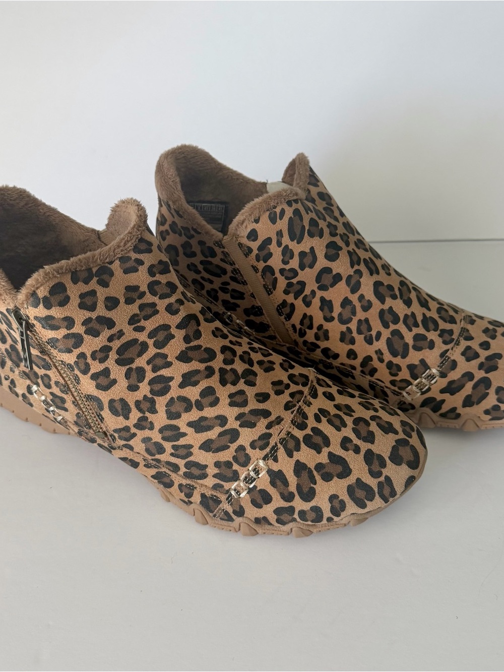 SKECHERS BIKER EARTHY CHIC Women`s Size 11 Leopard Print Bootie - Picture 2 of 9